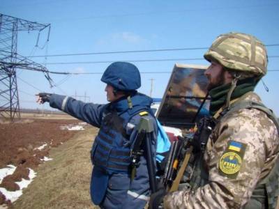 Украина заявила о грубых нарушениях боевиков на Донбассе - lenta.ua - Украина - Донбасс
