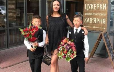 Сергей Пархоменко - Экс-возлюбленная рэпера Сереги Полина Ололо впервые за год пообщалась с сыновьями - skuke.net - Брак
