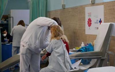 В Мексике госпитализировали врача после COVID-вакцины - korrespondent.net - Мексика