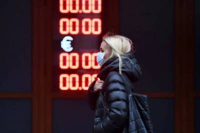 Дмитрий Иванов - Специалист рассказал, когда банки «сбрасывают» валюту nbsp - smartmoney.one