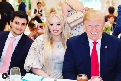 Дональд Трамп - Дочь Трампа объявила о помолвке накануне инаугурации Байдена - mk.ru - США