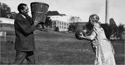 Баскетбол: как броски в корзину для фруктов превратили игру в Олимпийский вид спорта - goodnews.ua - США - шт. Массачусетс