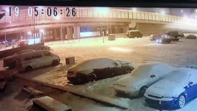 Полиция по горячим следам поймала угонщиков "ВАЗа" для дрифта - piter.tv - Ленинградская обл. - р-н Всеволожский