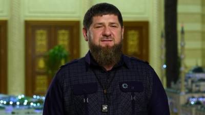 Владимир Путин - Рамзан Кадыров - Аслан Бютукаев - Кадыров доложил Путину об уничтожении последней банды в Чечне - vesti.ru - респ. Чечня - Катар