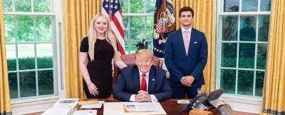 Дональд Трамп - Младшая дочь Дональда Трампа объявила о помолвке - runews24.ru - США