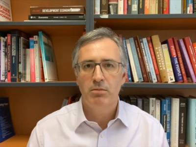 Алексей Навальный - Максим Резник - Освободить Навального требуют Гуриев и депутат питерской думы. Последний – в стихах - sobesednik.ru - Санкт-Петербург