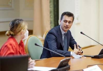 Владимир Зеленский - Александр Скичко - Шоумен Скичко может возглавить Черкасскую ОГА. Кабмин согласовал назначение - facenews.ua - Киев - Черкассы