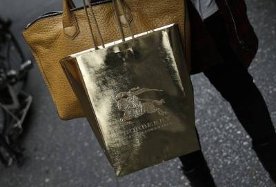 Акции Burberry подскочили в Лондоне на 4,8% - smartmoney.one - Лондон