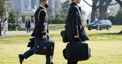 Дональд Трамп - Джо Байден - В Капитолий доставили "ядерный чемоданчик" - tsn.ua - США