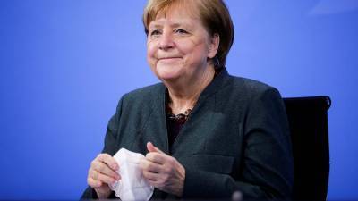 Ангела Меркель - Штеффен Зайберт - Камалу Харрис - Джо Байден - Меркель назвала инаугурацию Байдена «торжеством демократии» - iz.ru - США