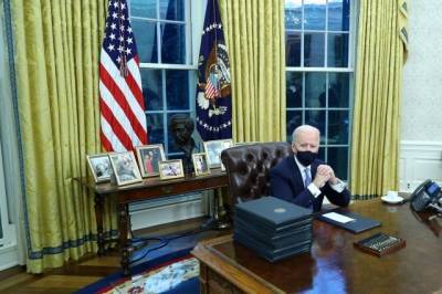 Дональд Трамп - Джозеф Байден - Байден назвал «великодушным» прощальное письмо Трампа - aif.ru - США