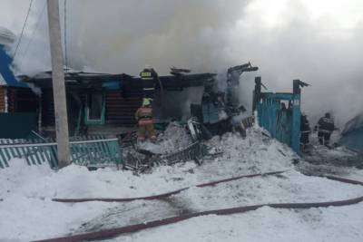 Житель Башкирии погиб при пожаре в своем доме - ufa.mk.ru - Башкирия - район Учалинский