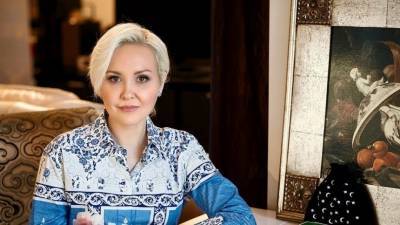 Василиса Володина - Сколько зарабатывает астролог Василиса Володина после ухода из «Давай поженимся» - 5-tv.ru