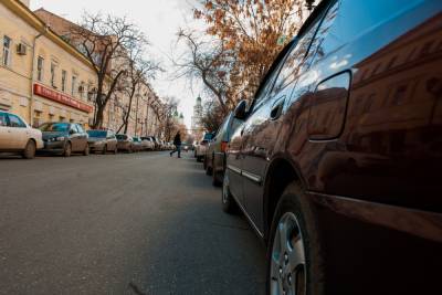 В Астраханской области сразу двое местных жителей пострадали, попав под колеса авто - ast.mk.ru - Астраханская обл.