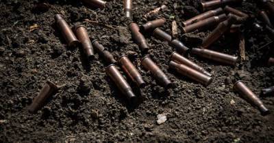 Боевики стреляли из пулемета и снайперского оружия: ранен военный - tsn.ua - населенный пункт Старогнатовка