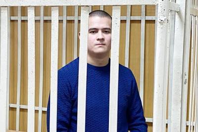 Рамиль Шамсутдинов - Рядового Шамсутдинова приговорили к 24,5 годам заключения за расстрел сослуживцев - tayga.info - Чита