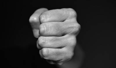 В Башкирии супруг учителя школы ударил 7-классника за плохое поведение - mkset.ru - Башкирия