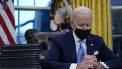 Дональд Трамп - Джо Байден - 15 указов в первый день: Байден отменил ряд ключевых законов Трампа - vesty.co.il - США - Мексика - Париж