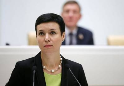 Ирина Рукавишникова - Российские сенаторы готовы оперативно внести в Госдуму закон о треш-стримах - aif.ru