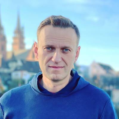 Алексей Навальный - Генпрокуратура РФ направила в Германию «запрос о правовой помощи» по делу Навального - znak.com