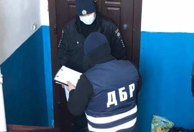На Сумщине офицер полиции требовал взятку у разыскиваемого Интерполом - news.bigmir.net - Сумская обл.