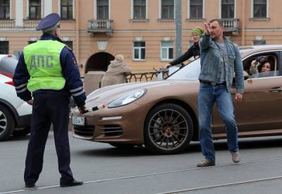 Иван Сухарев - В Госдуме предложили увеличить срок скидки на оплату штрафа за нарушение ПДД - abnews.ru - Санкт-Петербург