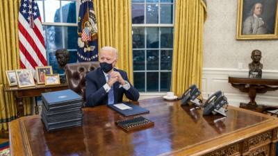Дональд Трамп - Камал Харрис - Иван Коновалов - Джо Байден - Интересная ситуация: политолог возлагает надежды на противостояние Байдена и Трампа - riafan.ru - США - Мексика