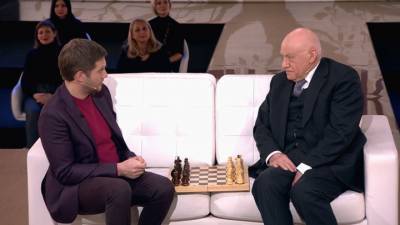 Анатолий Карпов - Лео Бокерия - "Признанный шахматист" – Бокерия вспомнил, как сыграл вничью с Карповым - vesti.ru