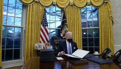 Дональд Трамп - Джо Байден - Первые подписи Байдена — он отменил ряд решений Трампа - anna-news.info - США - Вашингтон