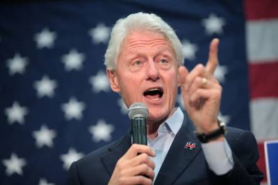 Вильям Клинтон - Майк Пенс - Джордж Буш - Джо Байден - Билл Клинтон задремал на инаугурации Джо Байдена - 24smi.org - США - New York