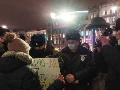 Владимир Путин - Алексей Навальный - В России теперь только партии Путина и Навального - newsland.com