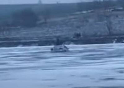 В Молдове водитель утопил «Ауди» во время крещенского дрифта на озере и попал на видео - bloknot.ru - Молдавия - Московская обл.