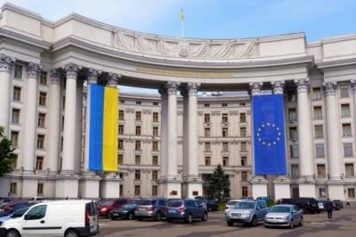 Виктор Медведчук - Блогер - Блогер о заявлении МИД по передаче украинок из ОРДЛО: Только моральные уроды могут выступать против освобождения людей - vkcyprus.com - Киев - ДНР - ЛНР