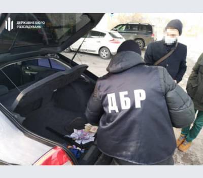 Замкомандира батальона патрульной полиции в Кривом Роге требовал «откаты» у таксистов - 368.media - Кривой Рог - Днепропетровская обл.