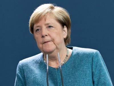 Алексей Навальный - Ангела Меркель - Меркель потребовала от России "очень срочно" освободить Навального - sobesednik.ru
