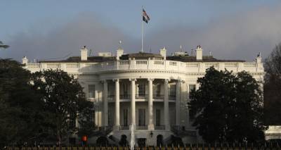 Дональд Трамп - Камала Харрис - Джо Байден - Трамп оставил записку Байдену - новый глава белого дома назвал ее "великодушным письмом" - ru.armeniasputnik.am - США