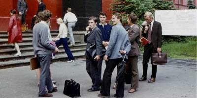 Тарас Шевченко - Как киевлянин нашел коробку с фото из Киева 1970-х, а в сети узнали людей на снимках - nv.ua - Киев