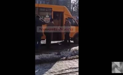 Пьяный житель Николаева устроил потасовку в маршрутке - news.bigmir.net - Николаева - Николаев