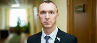 Евгений Беседный рассказал, почему отозвал законопроект о выплатах для пенсионеров 65+ - stolicaonego.ru - республика Карелия