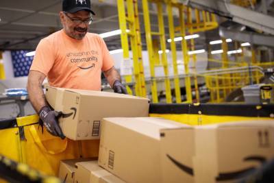 Джо Байден - Amazon предложила помощь в распространении вакцины от COVID в США - cursorinfo.co.il - США