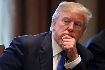 Дональд Трамп - Доходы Трампа от бизнеса рухнули - lenta.ru - США - Вашингтон - Англия - Нью-Йорк - Ирландия