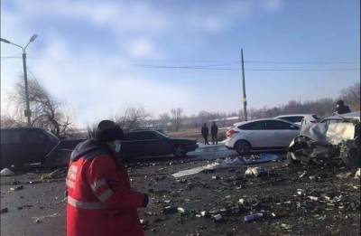 Под Киевом лобовое столкновение превратило авто в металлолом, без жертв не обошлось: кадры и детали ДТП - politeka.net - Киев - Киевская обл.