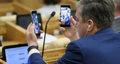 Для чиновников хотят устроить курсы мемов и Tiktok - readovka.news