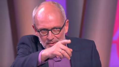 Александр Гордон - Александр Гордон попал в больницу с коронавирусом - politros.com