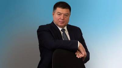 Владимир Зеленский - Александр Тупицкий - Отстраненный глава КС Украины призвал Зеленского разблокировать работу суда - iz.ru