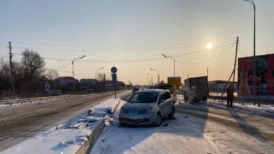 Военный показал крутой нрав, разбив сразу три машины - usedcars.ru - Хабаровск