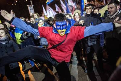Александр Скубченко - Эксперт назвал проблему, ведущую Украину "за край пропасти" - tvc.ru