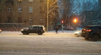 "Перегорели холодильники": в Ярославле села три дня сидят без света - progorod76.ru - Ярославская обл.