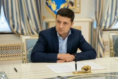 Владимир Зеленский - Дмитрий Разумков - Денис Шмыгаль - Зеленский анонсировал введение именных стипендий и специальных премий - kp.ua