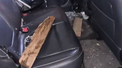 Видео: десятки ортодоксов напали на полицейских в Бней-Браке - vesty.co.il - Бней-Брака